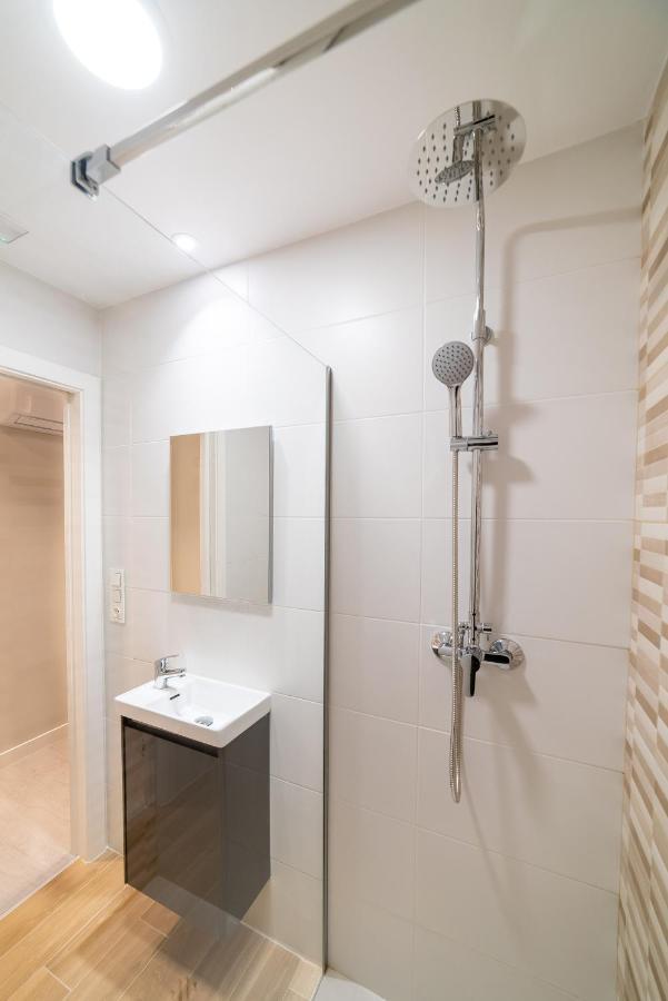 Ultreia Seven Rooms By Adelolo Σαντιάγο ντε Κομποστέλα Εξωτερικό φωτογραφία